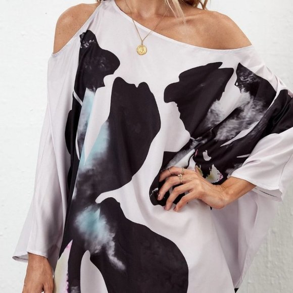 Cut Out Asymmetrical Hem Dress Floral - Picture 3 of 5